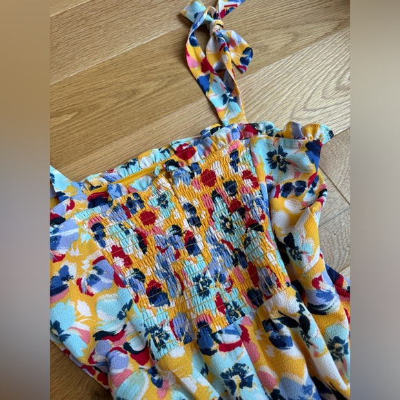 BCBG Floral Dress size 4 - Picture 7 of 7